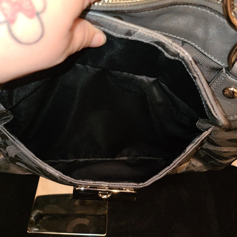 Coach Rare Grey & Silver Canvas Penelope Hobo - Picture 13 of 14